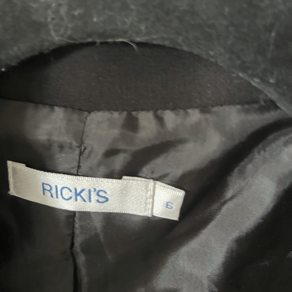 Jacket - Picture 2 of 4